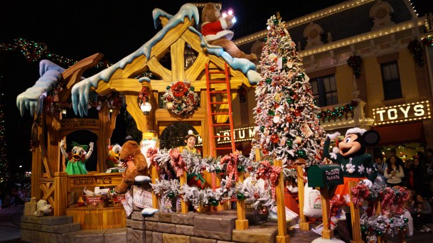 Disneyland at Christmastime - A Christmas Fantasy Parade